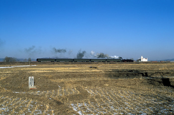 20040209_SY-1445_Dorfkulisse Zhonghe.jpg